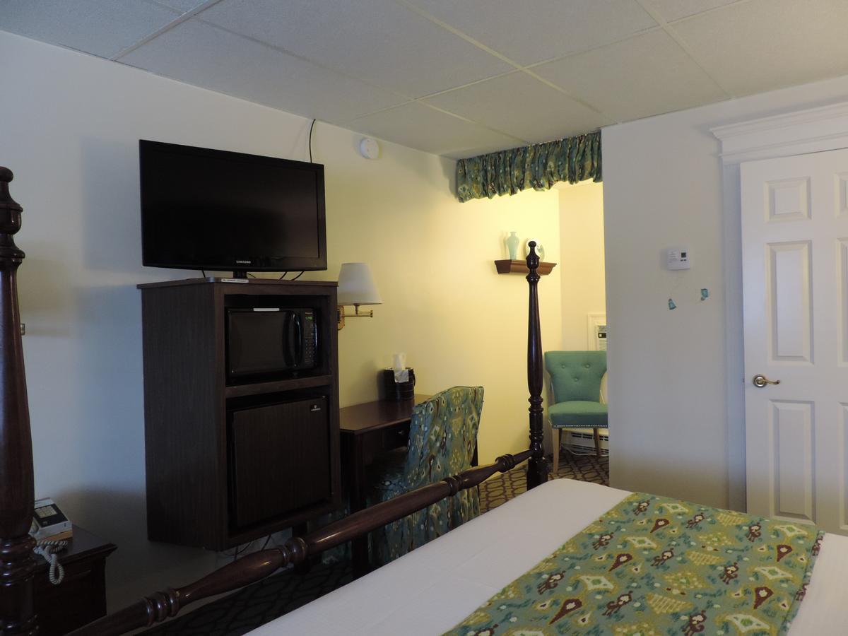 Plaza Motor Motel *